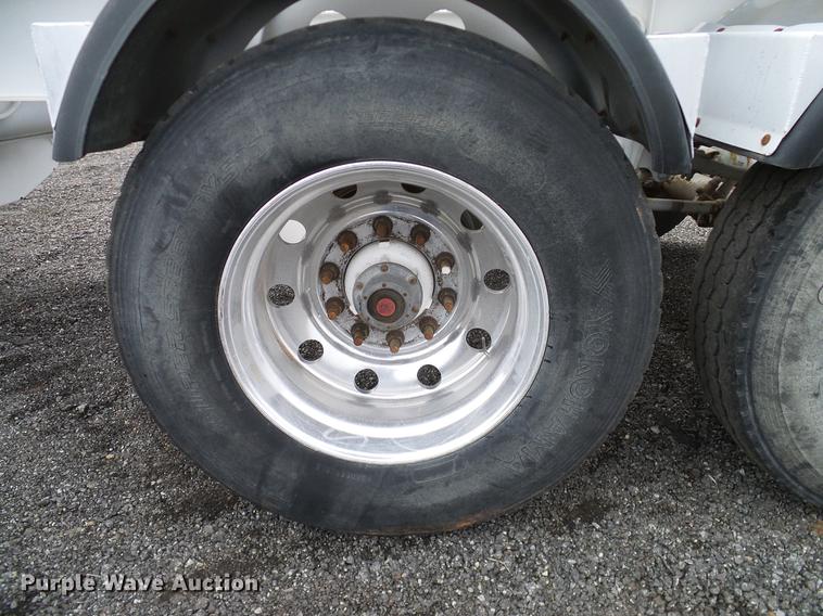 image for item DD1315 2009 American Carrier Equipment ABD370T bottom dump trailer