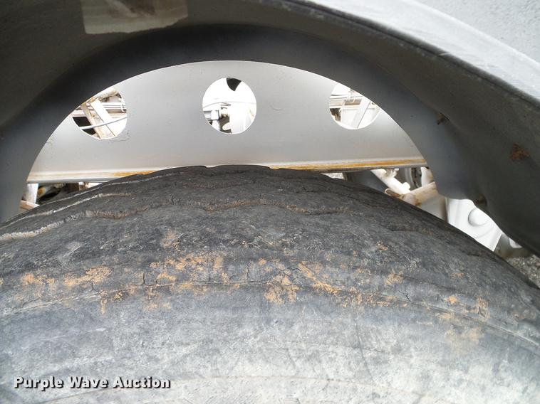 image for item DD1315 2009 American Carrier Equipment ABD370T bottom dump trailer