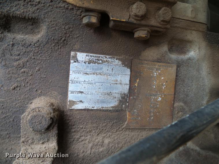 image for item DD1321 1984 Kenworth W900 semi truck