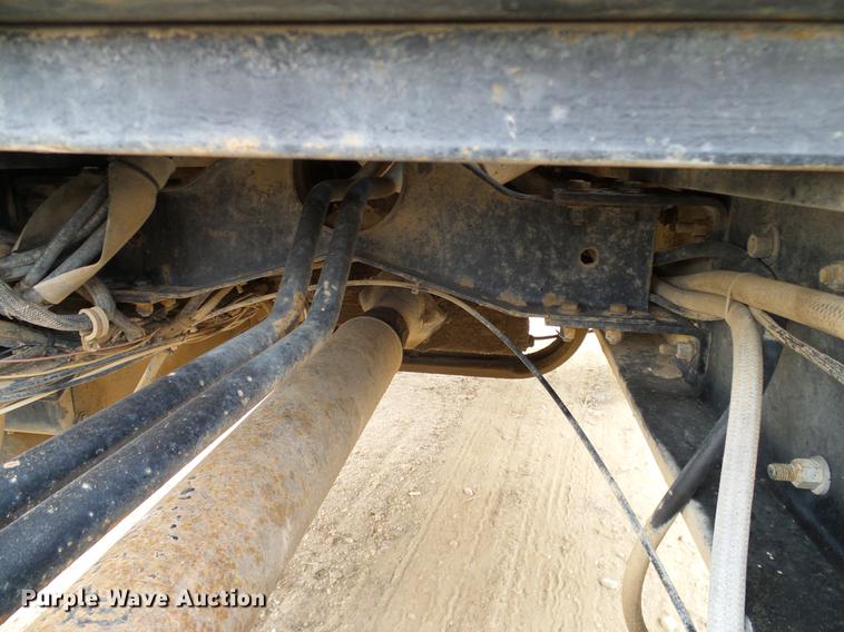 image for item DD1321 1984 Kenworth W900 semi truck