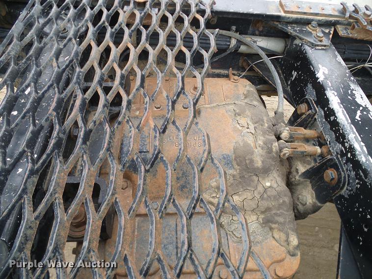 image for item DD1321 1984 Kenworth W900 semi truck