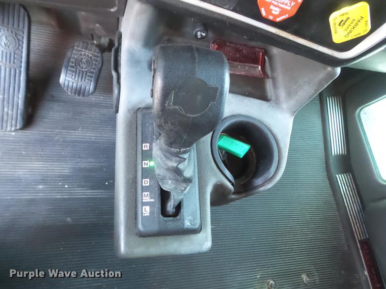 image for item DD1630 2009 Kenworth T660 semi truck