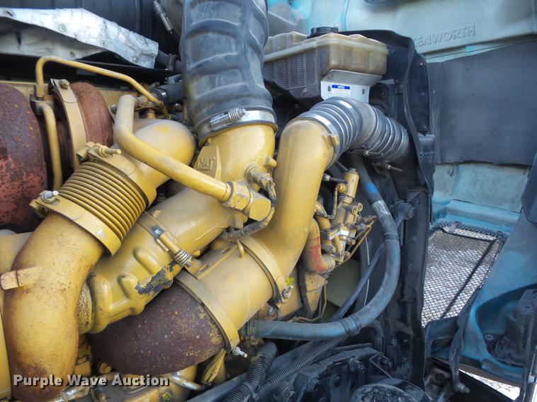 image for item DD1630 2009 Kenworth T660 semi truck