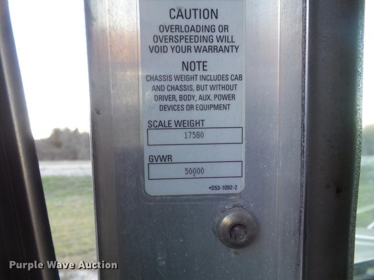 image for item DD1630 2009 Kenworth T660 semi truck