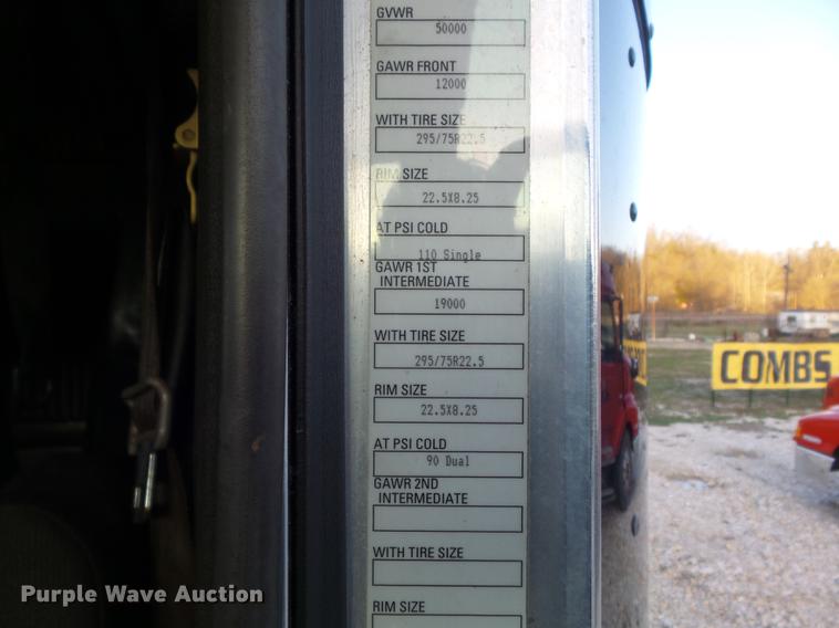 image for item DD1630 2009 Kenworth T660 semi truck