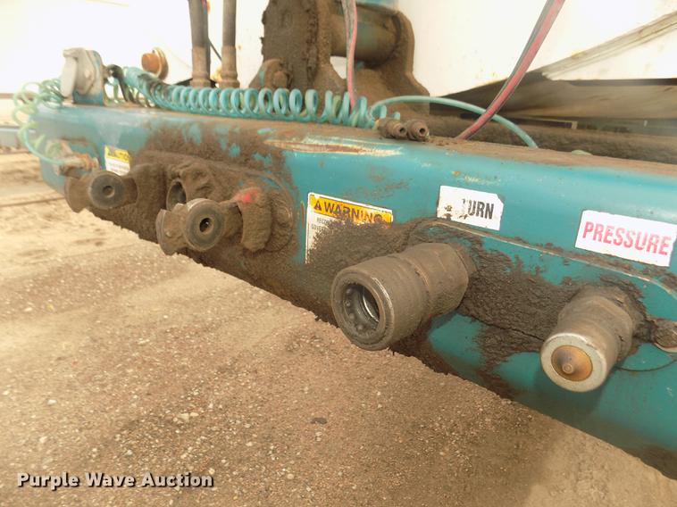 image for item DD2813 2010 Smithco MH3-44-36 T35 side dump trailer