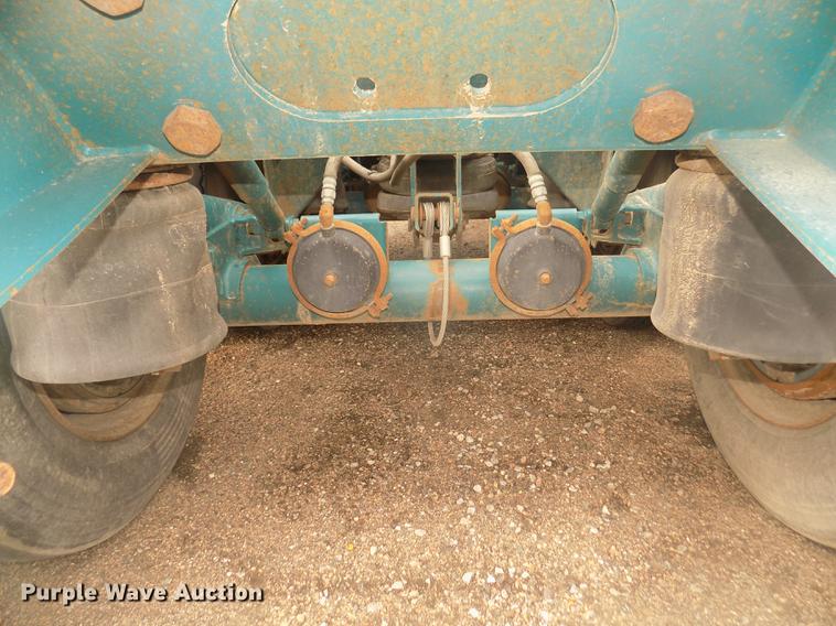 image for item DD2813 2010 Smithco MH3-44-36 T35 side dump trailer