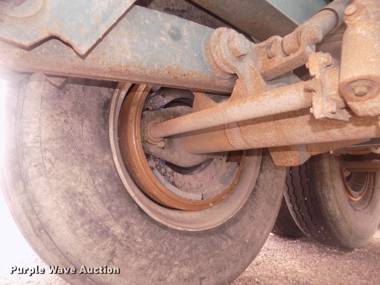 image for item DD2813 2010 Smithco MH3-44-36 T35 side dump trailer