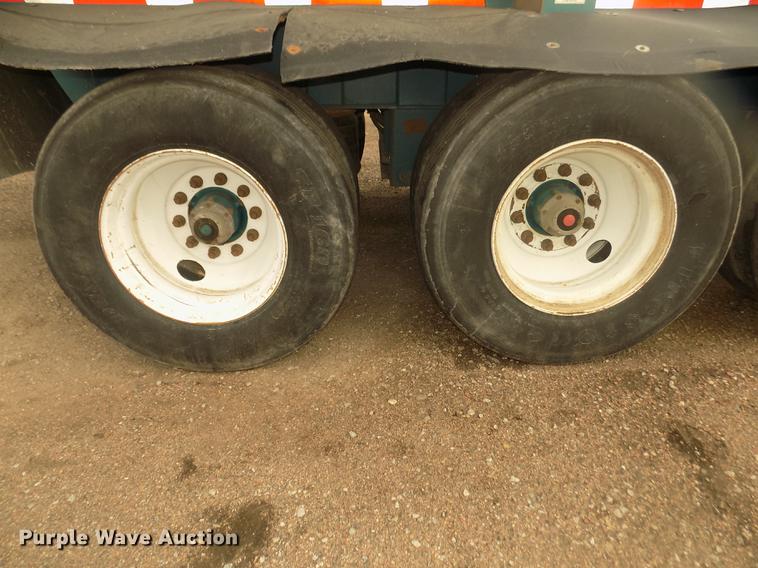 image for item DD2813 2010 Smithco MH3-44-36 T35 side dump trailer