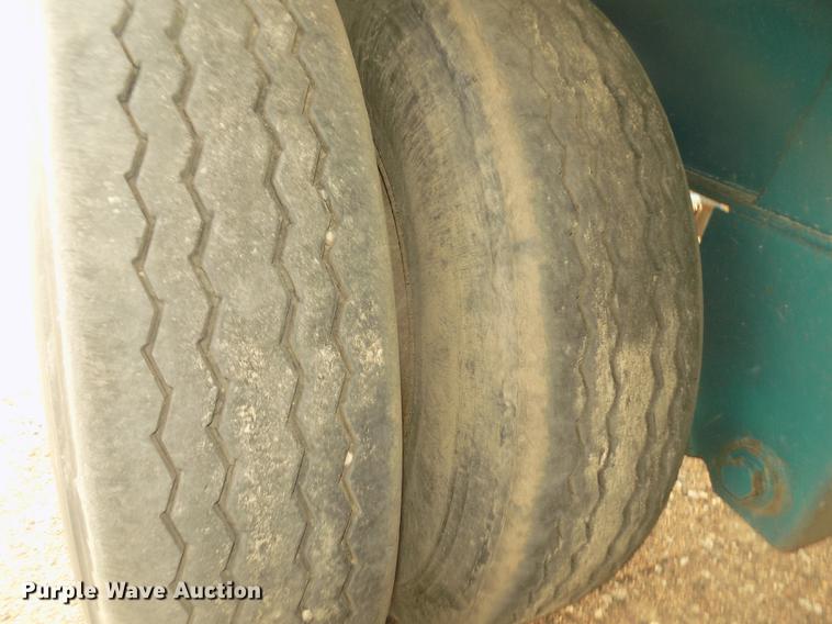 image for item DD2813 2010 Smithco MH3-44-36 T35 side dump trailer