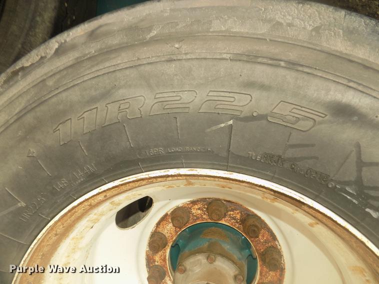 image for item DD2813 2010 Smithco MH3-44-36 T35 side dump trailer