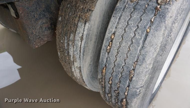 image for item DE3193 1995 Transcraft Eagle W2 flatbed trailer