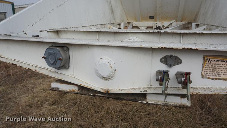 image for item DE3221 2000 Ranco bottom dump trailer