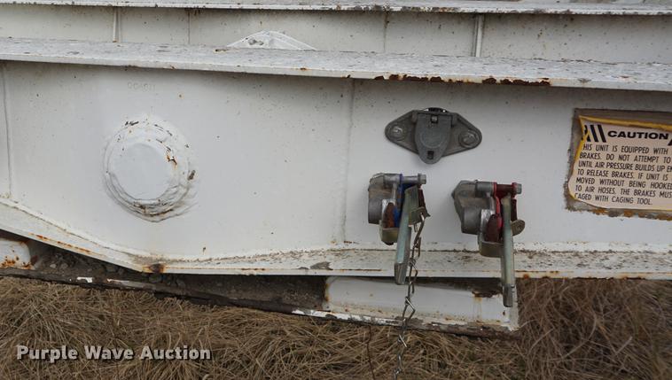 image for item DE3221 2000 Ranco bottom dump trailer