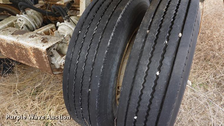 image for item DE3221 2000 Ranco bottom dump trailer