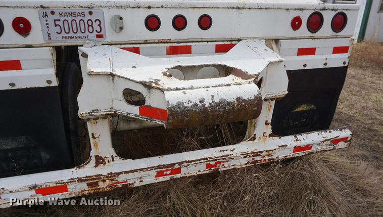 image for item DE3221 2000 Ranco bottom dump trailer
