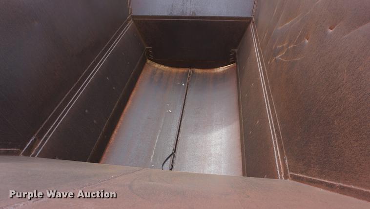 image for item DE3221 2000 Ranco bottom dump trailer