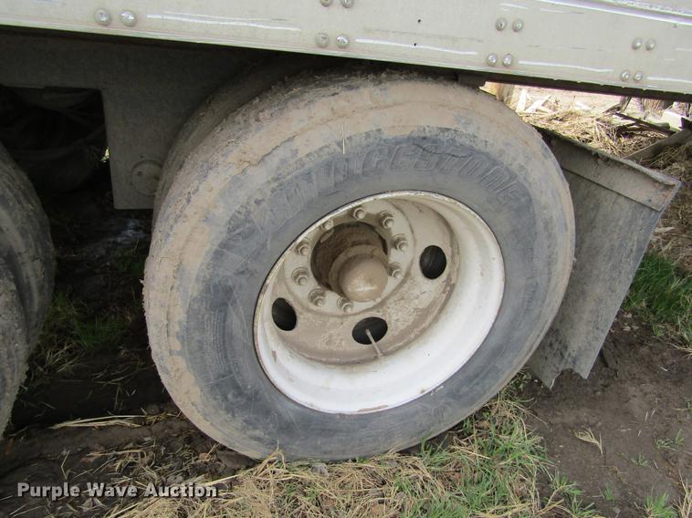 image for item DE6674 1999 Trailmobile dry van trailer