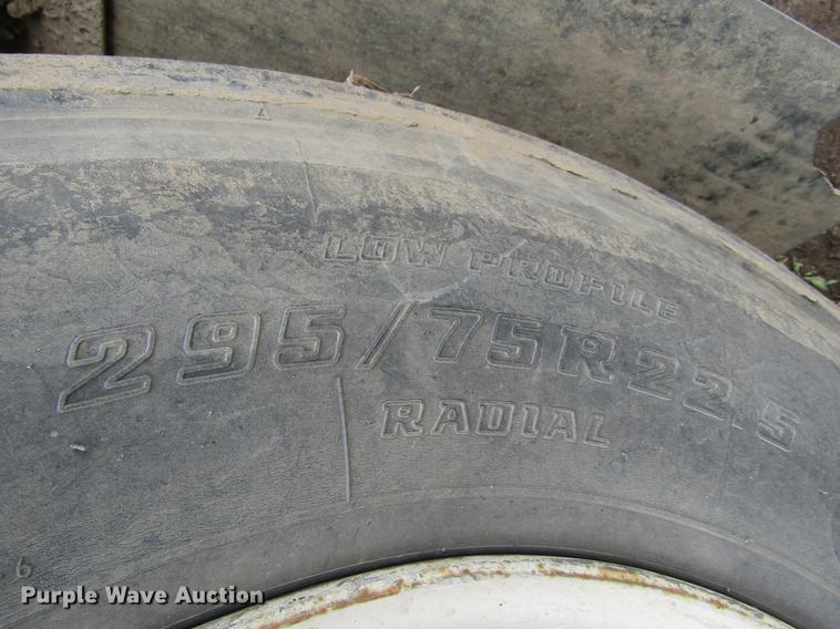 image for item DE6674 1999 Trailmobile dry van trailer