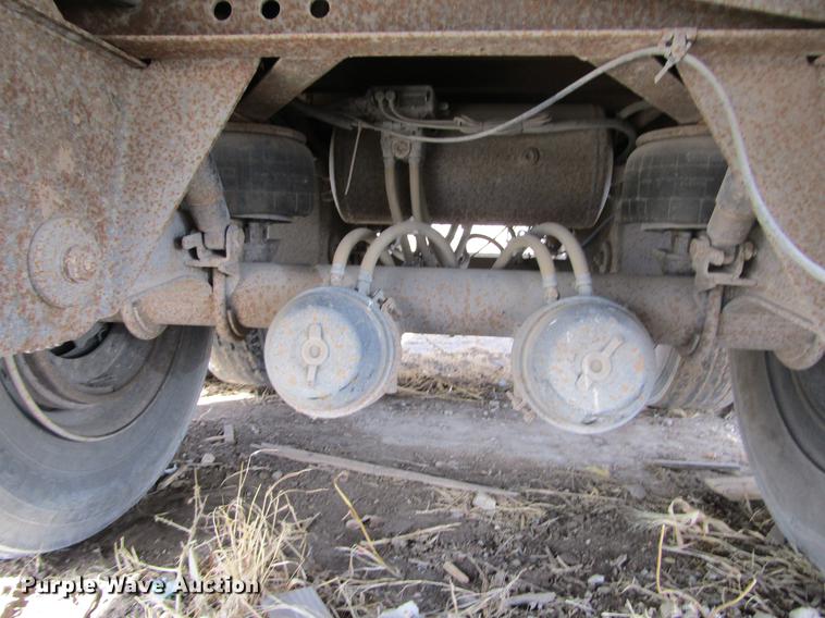 image for item DE6677 2001 Trailmobile dry van trailer