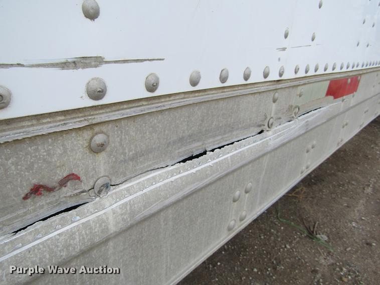 image for item DE6677 2001 Trailmobile dry van trailer