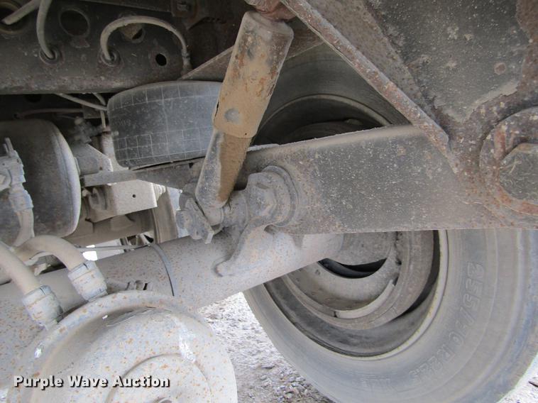 image for item DE6679 1999 Wabash dry van trailer