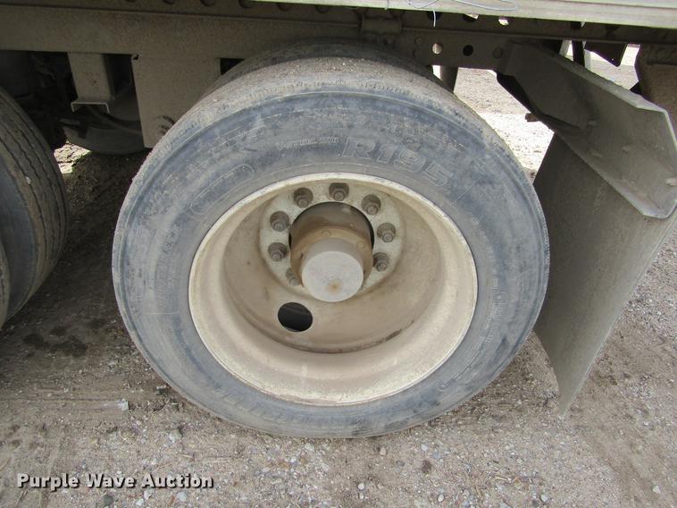 image for item DE6679 1999 Wabash dry van trailer