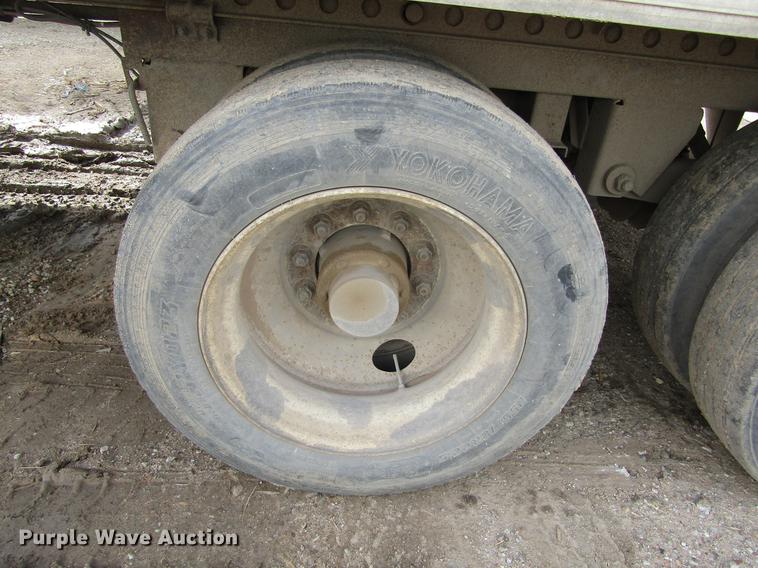 image for item DE6679 1999 Wabash dry van trailer