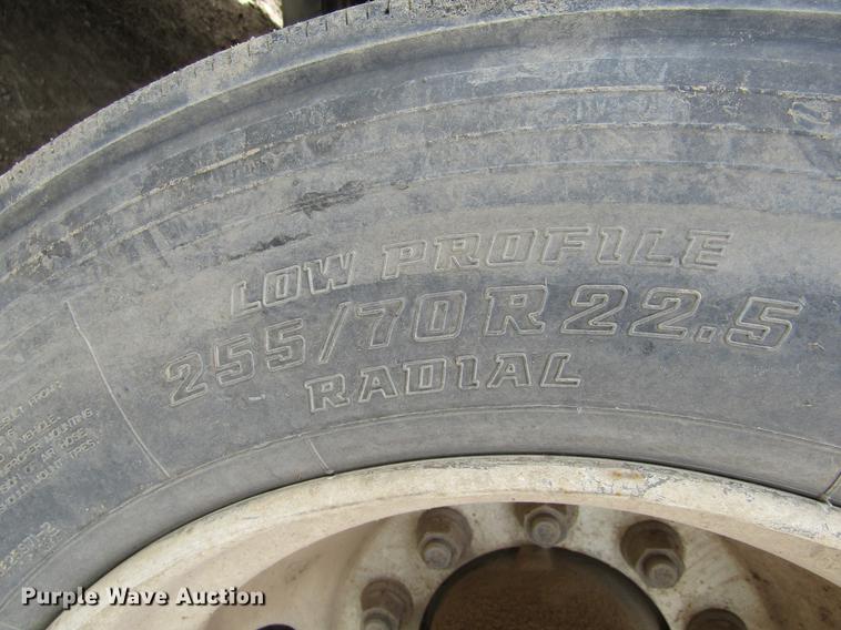 image for item DE6679 1999 Wabash dry van trailer