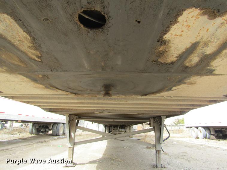 image for item DE6680 1999 Utility V52DC dry van trailer