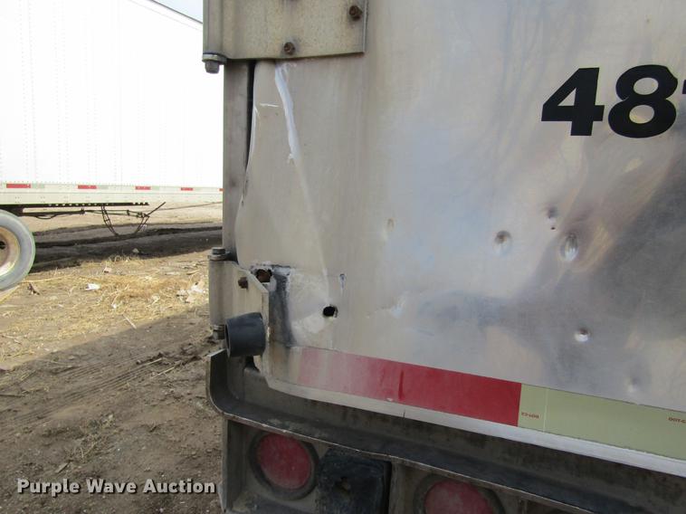 image for item DE6680 1999 Utility V52DC dry van trailer