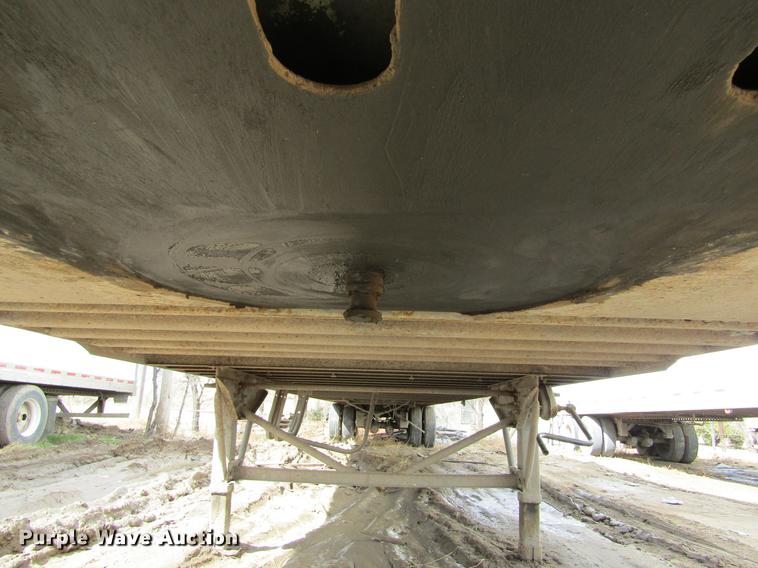 image for item DE6682 1999 Trailmobile dry van trailer