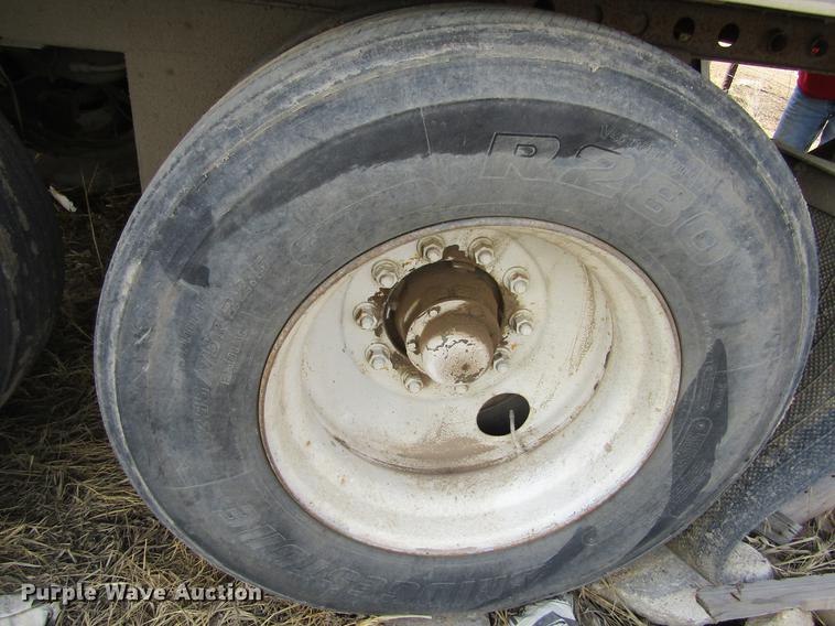 image for item DE6682 1999 Trailmobile dry van trailer