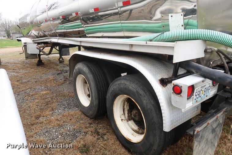 image for item DF3622 1978 Fruehauf TAC-F2-ESF tank trailer