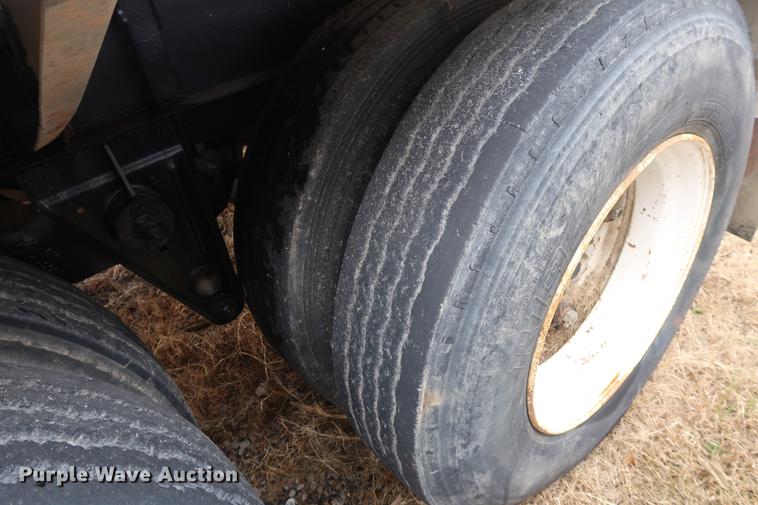 image for item DF3622 1978 Fruehauf TAC-F2-ESF tank trailer