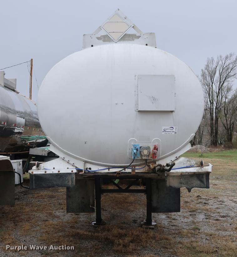 image for item DF3623 1980 Pullman Trailmobile F15S-42CI tank trailer