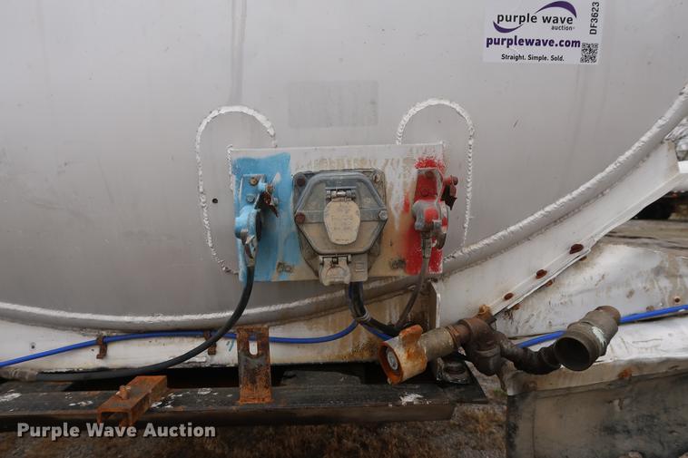 image for item DF3623 1980 Pullman Trailmobile F15S-42CI tank trailer