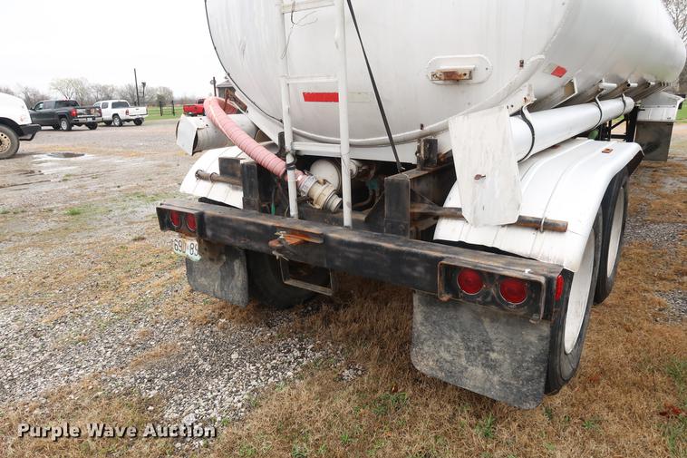 image for item DF3623 1980 Pullman Trailmobile F15S-42CI tank trailer