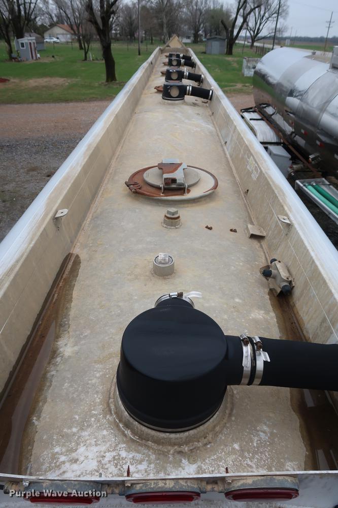 image for item DF3623 1980 Pullman Trailmobile F15S-42CI tank trailer