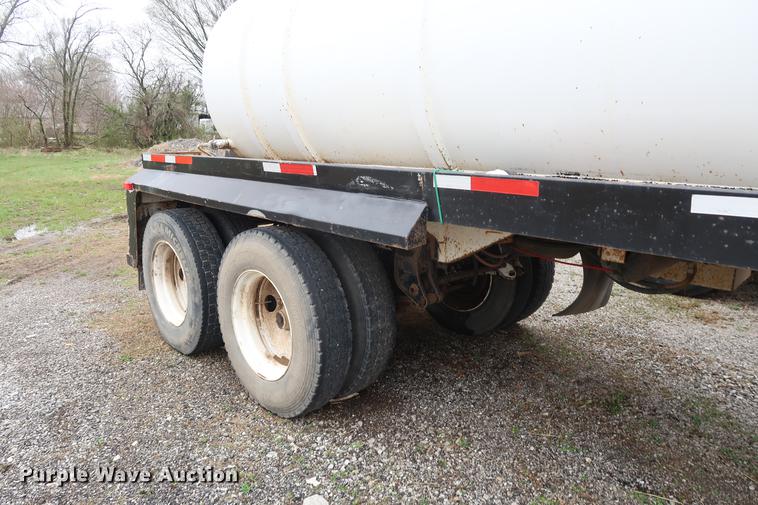 image for item DF3625 1978 Fruehauf vacuum trailer