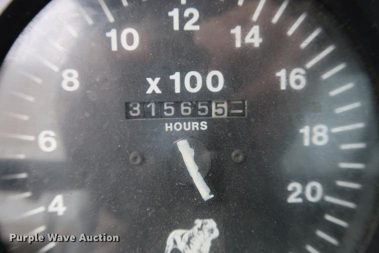 image for item DF3626 1998 Mack CH613 semi truck