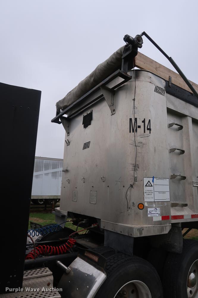 image for item DF3628 1991 East end dump trailer