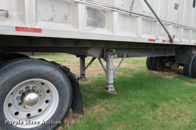 image for item DF3628 1991 East end dump trailer