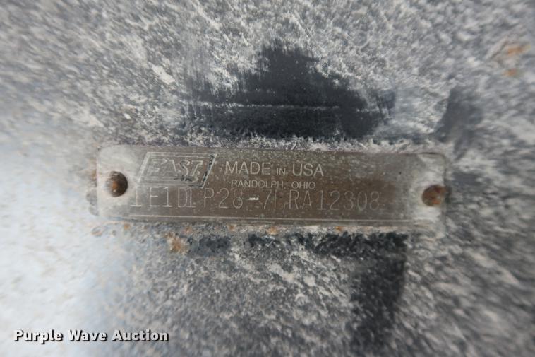 image for item DF3628 1991 East end dump trailer