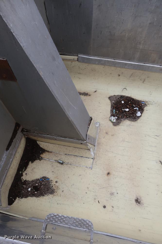 image for item DF3628 1991 East end dump trailer