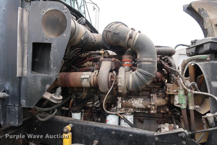 image for item DF3629 1987 Kenworth T600 semi truck