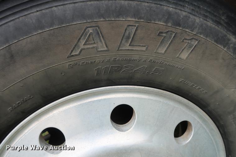 image for item DF3629 1987 Kenworth T600 semi truck