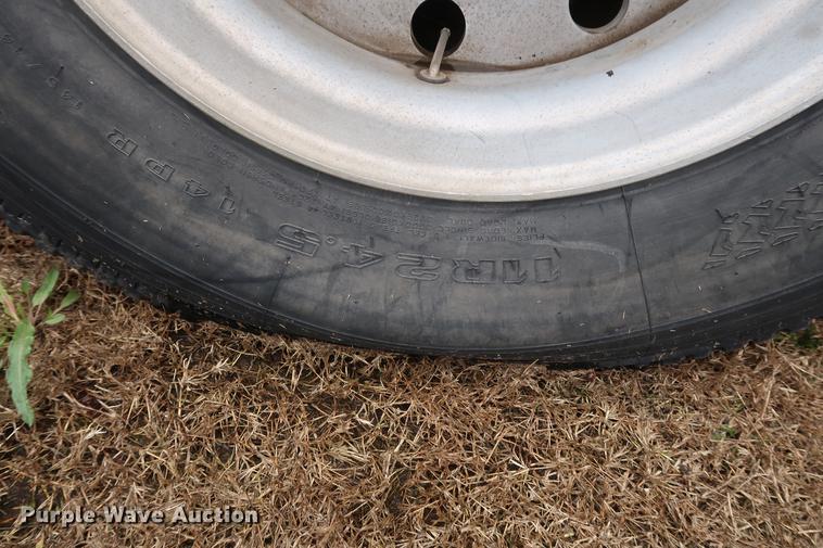 image for item DF3629 1987 Kenworth T600 semi truck