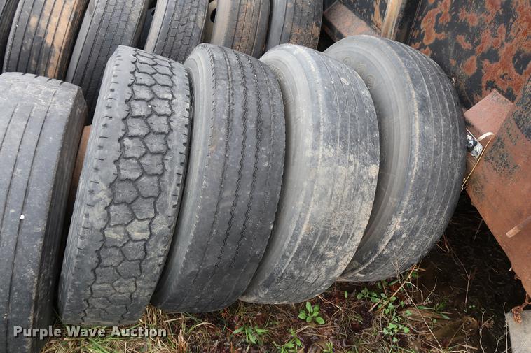 image for item DF3631 (17) 22.5 tires and wheels