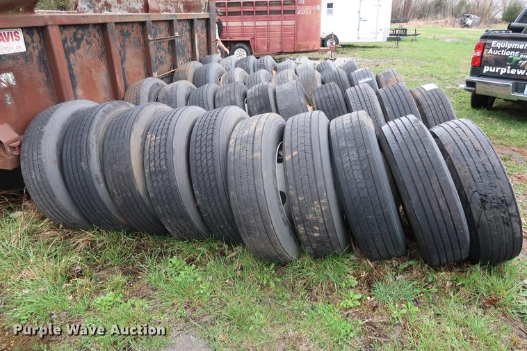 image for item DF3634 (20) 22.5 tires and wheels